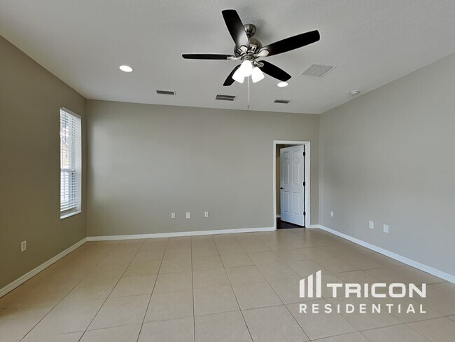 Building Photo - 3542 Oak Brook Ln