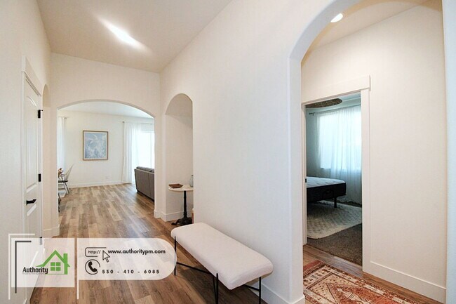 Foto del edificio - 4624 Pleasant Hills Dr