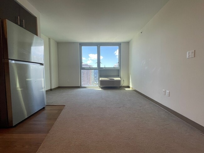Building Photo - 988 Halekauwila St