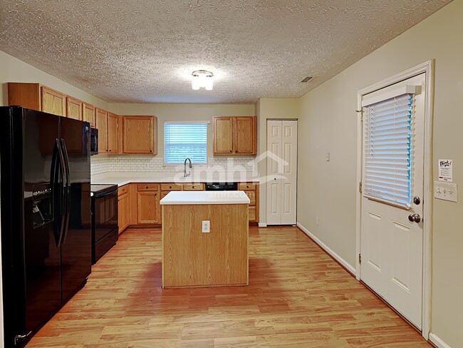 Building Photo - 6907 Havenwood Dr