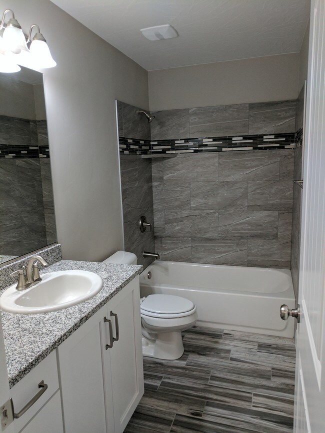 Building Photo - 3842 Tuscany Dr