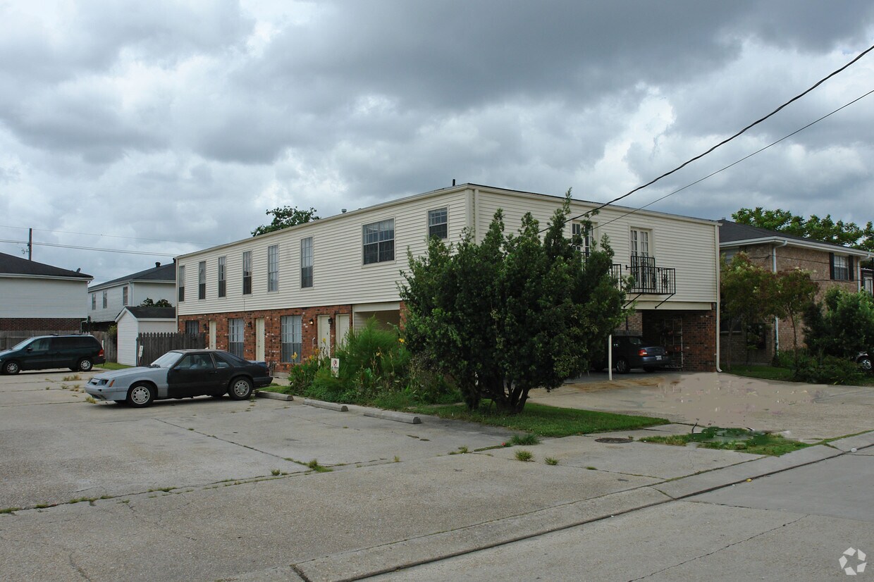Primary Photo - 3020 Independence St