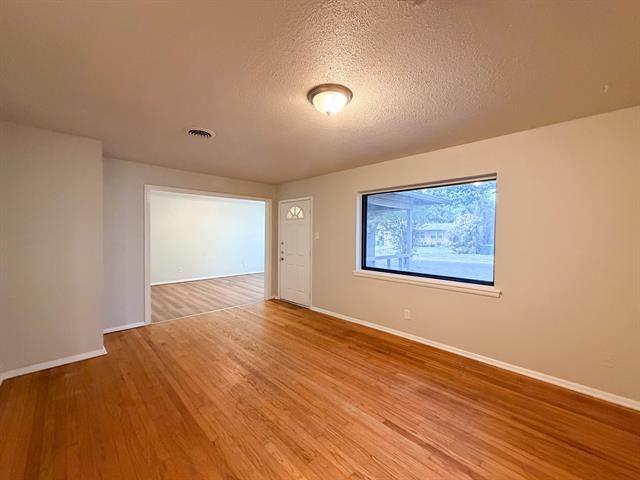 Foto del edificio - 118 Brazos St