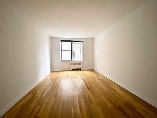 Building Photo - 1 bedroom in BRONX NY 10471