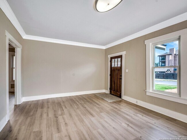 Foto del edificio - 132 Perry Ct