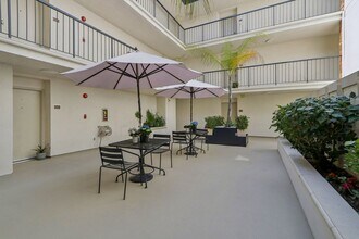 Interior Photo - Terraces at the Lake