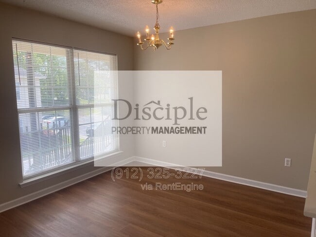 Building Photo - 22 E Dubois St