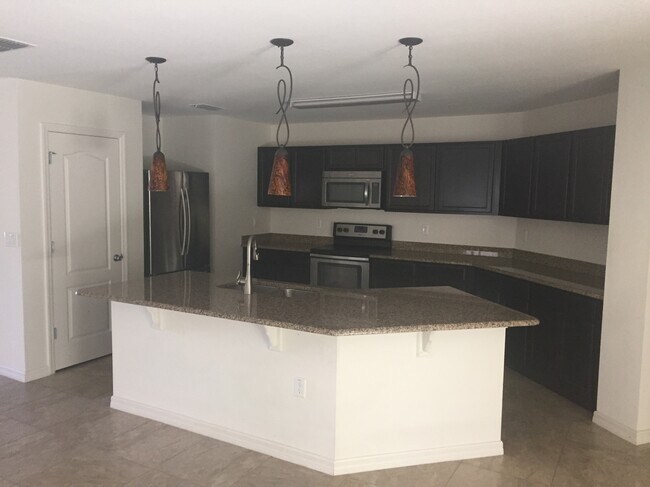 Foto del edificio - 7263 Somerset Pond Drive