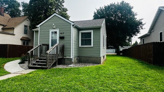 Building Photo - 2 bedroom 1 bath house
