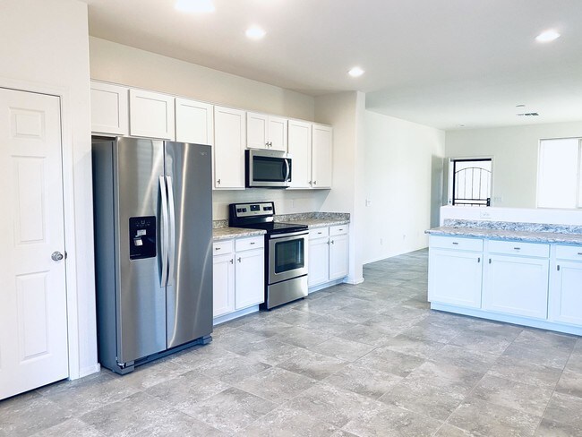 Building Photo - 2433 N 73rd Dr