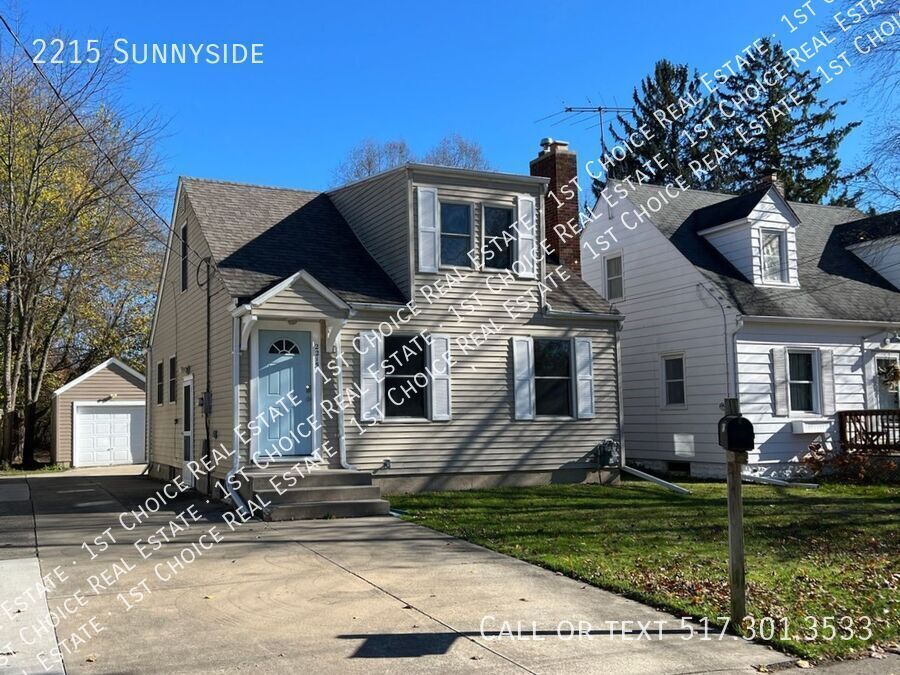 Primary Photo - 2215 Sunnyside-