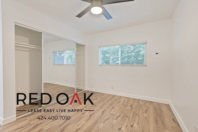 Foto del edificio - 12460 Lakewood Blvd