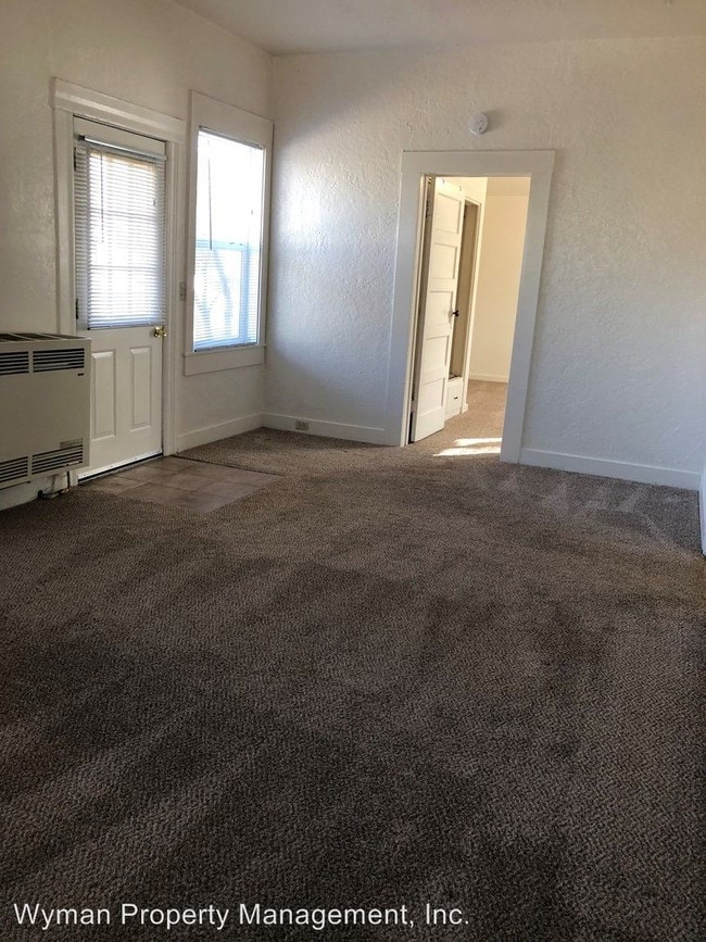 Building Photo - 1 br, 1 bath Apartment - 1629 E Street