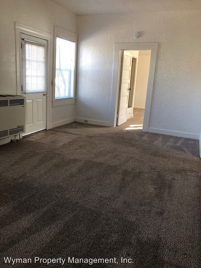 Foto del edificio - 1 br, 1 bath Apartment - 1629 E Street