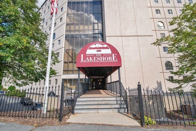 Building Photo - 65 Lake Ave