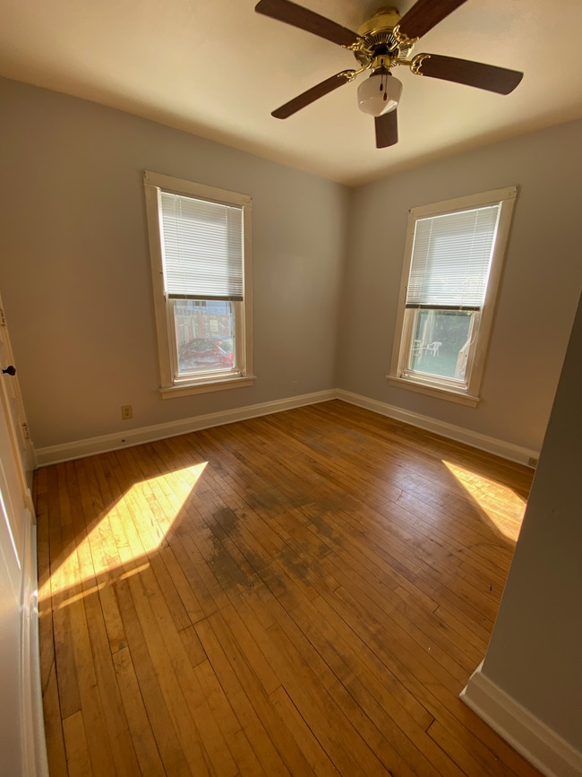 Rear Bdrm - 310 N Ingersoll St