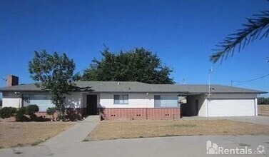 Building Photo - 3871 S Clovis Ave