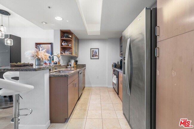 Foto del edificio - 13700 Marina Pointe Dr