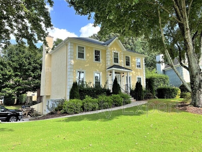 Building Photo - 2470 Valentines Ct