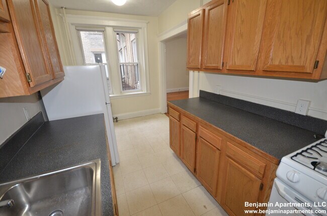 Building Photo - 1167 Boylston St