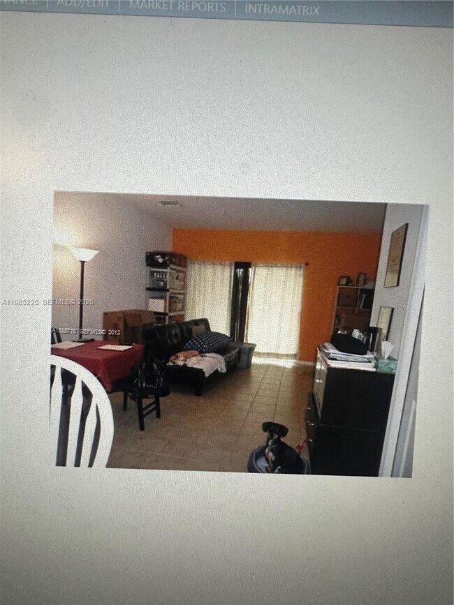 Foto del edificio - 17345 NW 7th Ave