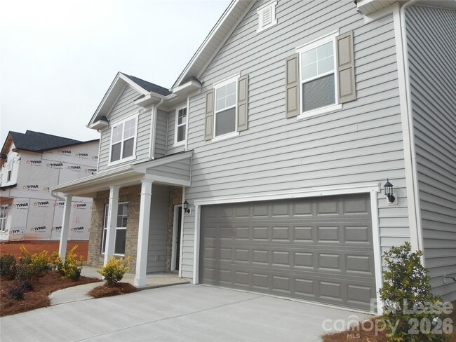 Building Photo - 17015 Dogwood Crk Ln