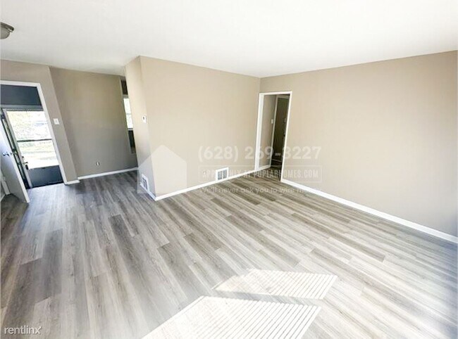 Foto del edificio - 3 br, 1 bath House - 9770 Scottdale Dr -