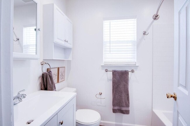 Foto del edificio - 933 Hackberry Ave