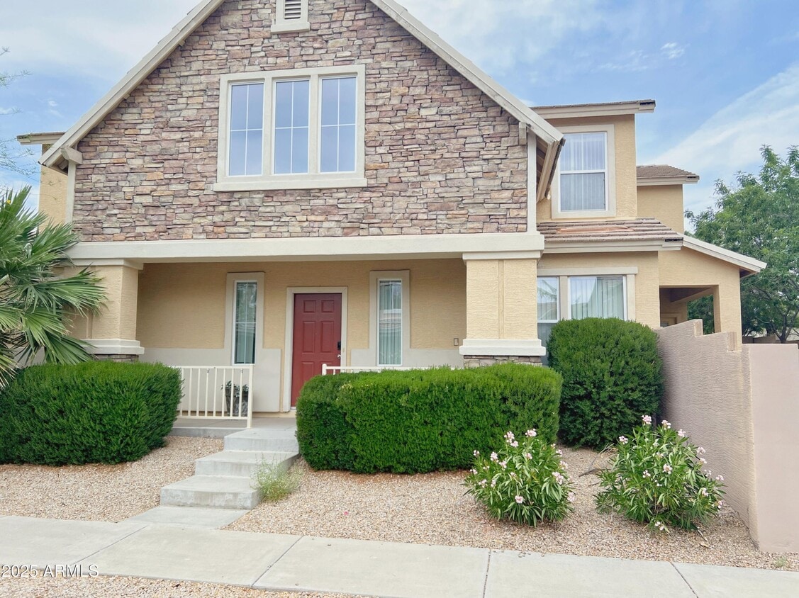 Primary Photo - 3041 W Darien Way