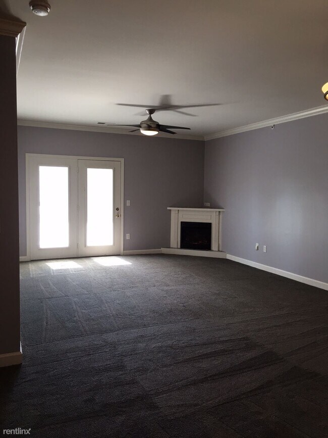 Building Photo - 11835 Ridgeway Park Dr