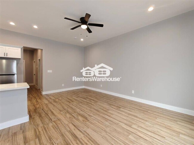 Building Photo - 4124 Vaughn St
