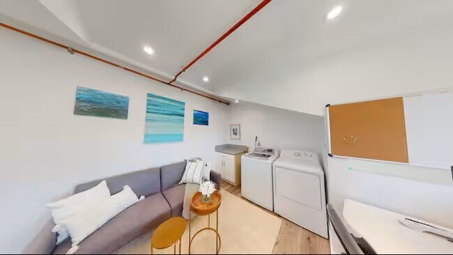 Foto del edificio - 3544 Barry Ave