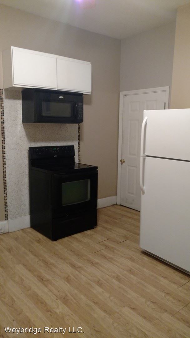 Foto del edificio - 7 br, 2 bath House - 843 Hutchins Ave