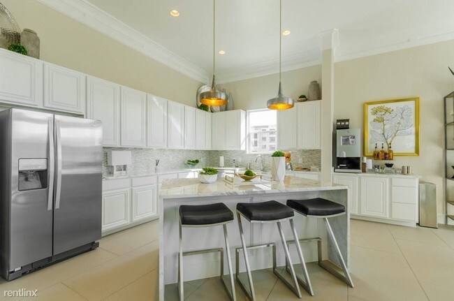 Foto del edificio - 26493 E University Dr