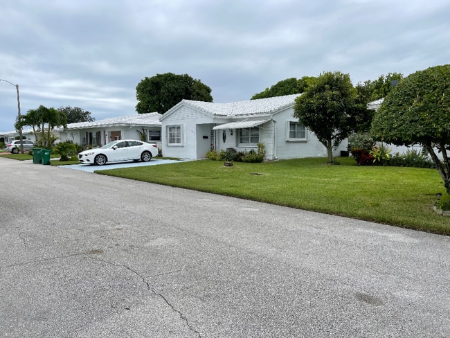 Photo - 8602 NW 59th St House