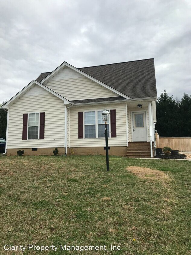 Primary Photo - 3 br, 2 bath House - 1459 Weeks Drive NE