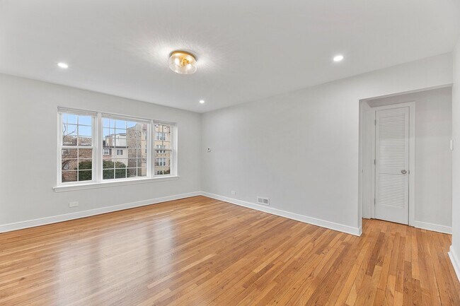 Foto del edificio - 132 Ridge Ave