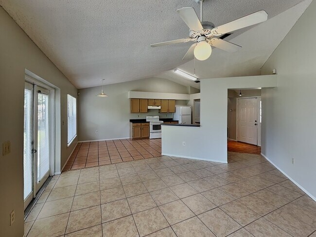 Foto del edificio - 1618 Cassingham Cir