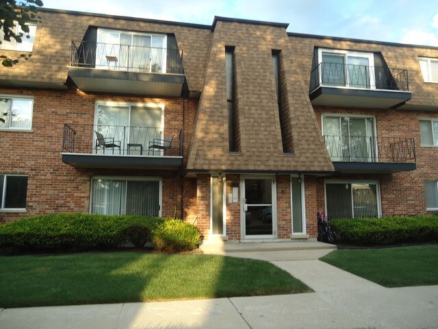 Primary Photo - 10707 Keating Ave