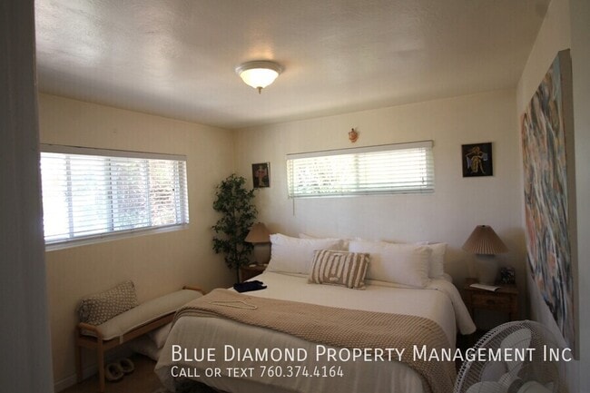 Building Photo - 2369 Oxford-