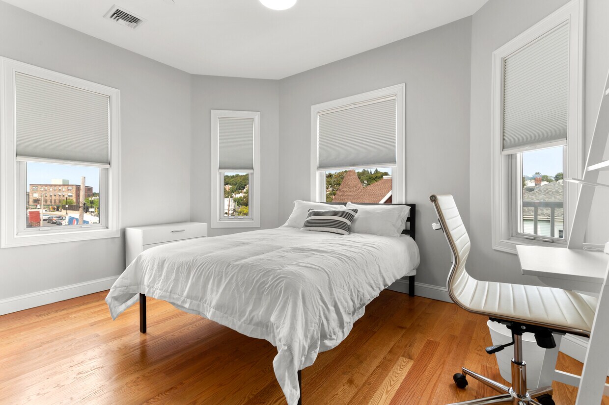 Foto principal - 1047 Saratoga St
