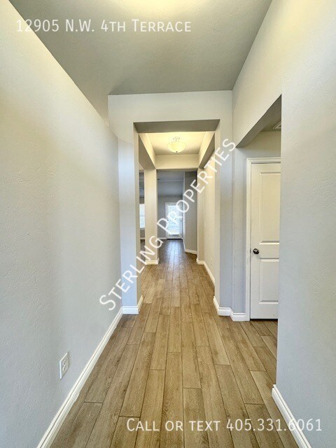 Foto del edificio - 12905 NW 4th Terrace