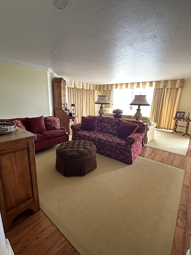 Great Room - 6361 Pelican Bay Blvd