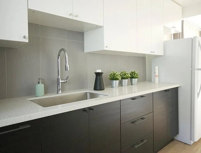 Foto del edificio - 650 S 8th St