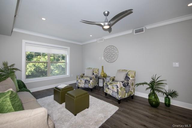 Foto del edificio - 100 Glen St