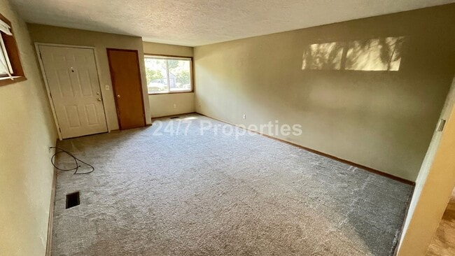 Photo - 2024-1130MF Apartment