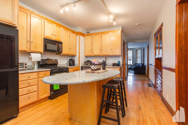 Foto del edificio - 1538 W Wrightwood Ave