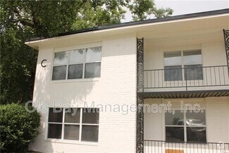 Building Photo - 4009 Old Shell Rd