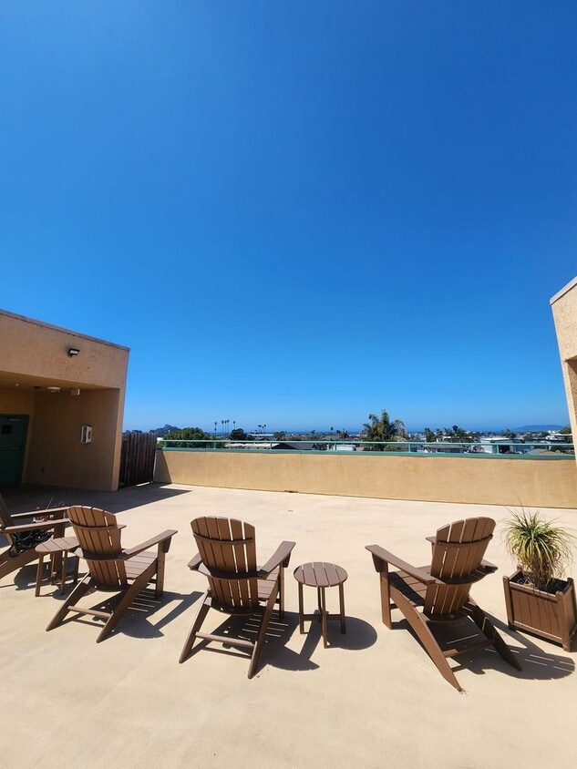 Foto principal - Comfortable One Bed, One Bath Apartment- W...