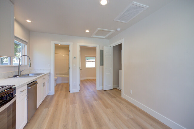 Building Photo - 1282 W Newport St